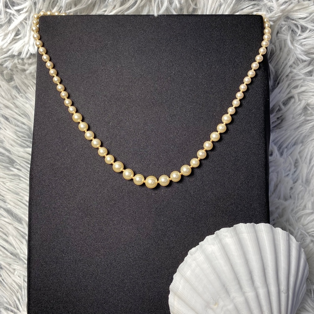 Vintage Classic Pearl Necklace